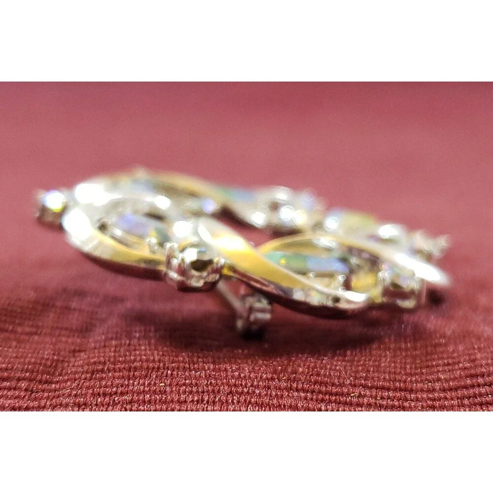 Vintage Unsigned Round Metal Brooch/Pin, Silver Tone Ribbon, Blue Rhinestones